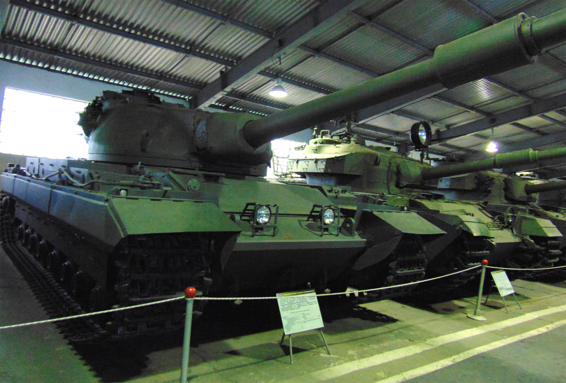 British heavy tank Conqueror, tank museum, Kubinka, photo, 2015.
